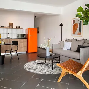 מלון דירות Liv Urban, לרנקה