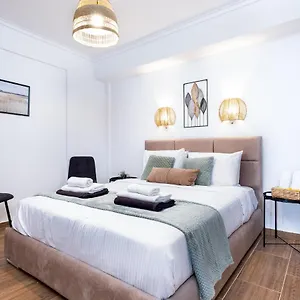  Apartament Quattro Beachfront Sea View Ap 206